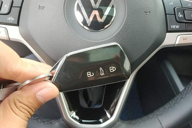 Used Volkswagen Golf 2021 280TSI DSG Pro Vehicle Key
