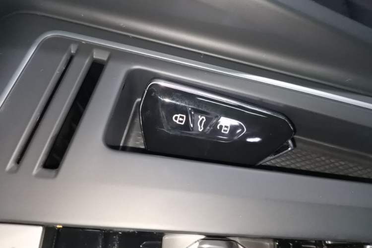 Used Volkswagen Golf 2021 280TSI DSG Pro Vehicle Key