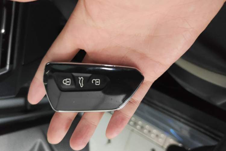 Used Volkswagen Golf 2021 280TSI DSG Pro Vehicle Key