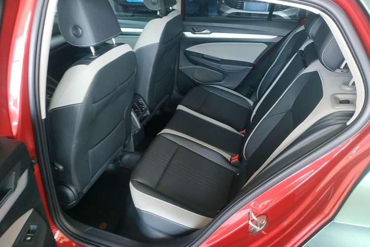 Used Volkswagen Golf 2021 280TSI DSG Pro Interior 4
