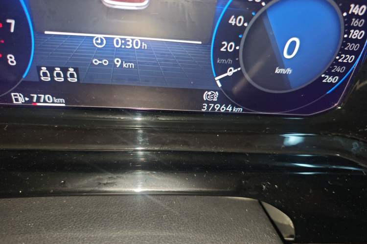 Used Volkswagen Golf 2021 280TSI DSG R-Line Odometer Close Up