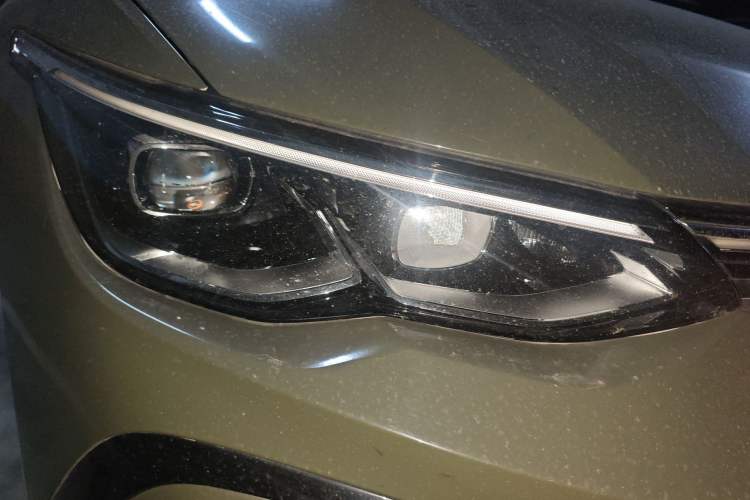 Used Volkswagen Golf 2021 280TSI DSG R-Line Right Front Headlight