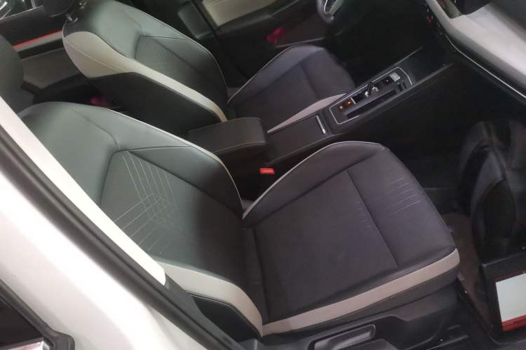 Used Volkswagen Golf 2021 280TSI DSG Pro Right Front Seat