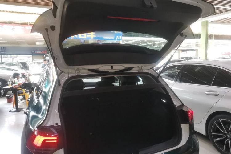 Used Volkswagen Golf 2021 280TSI DSG Pro Trunk