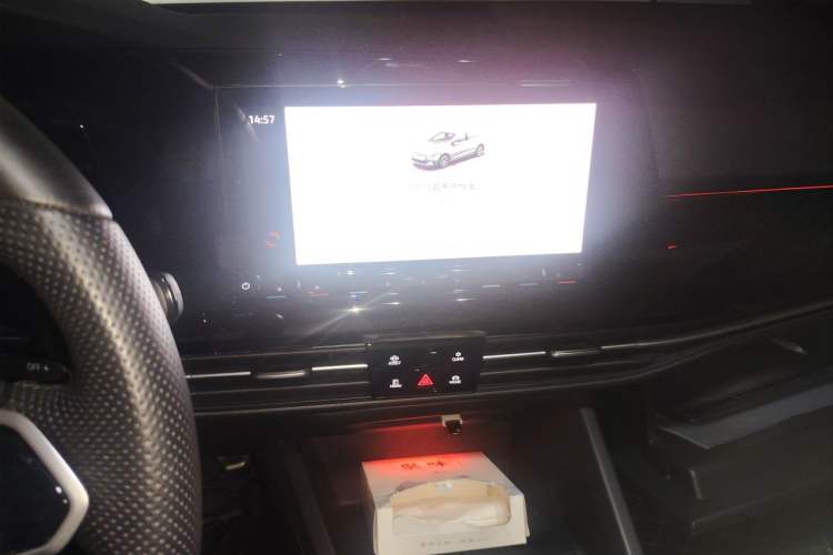 Used Volkswagen Golf 2021 280TSI DSG R-Line Audio And AC Panel