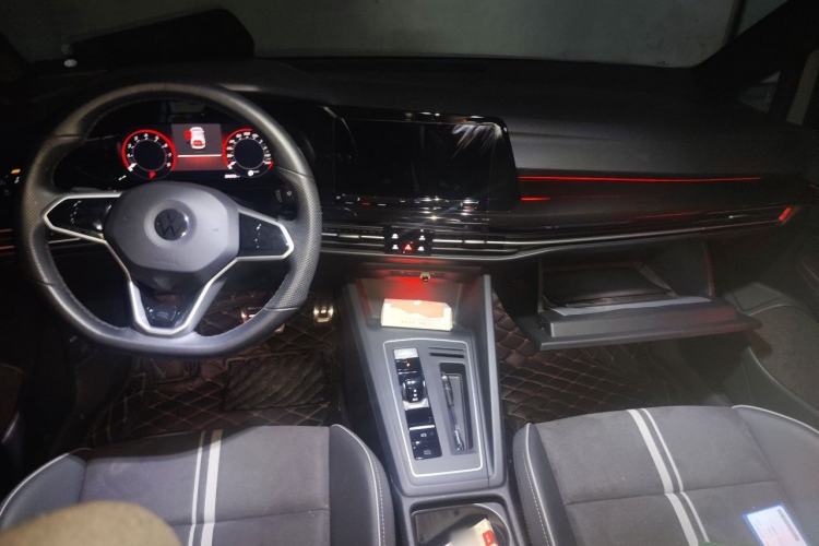 Used Volkswagen Golf 2021 280TSI DSG R-Line Center Console
