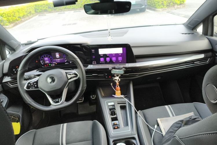 Used Volkswagen Golf 2021 280TSI DSG R-Line Center Console