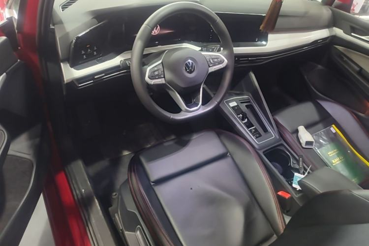 Used Volkswagen Golf 2021 280TSI DSG Pro Center Console