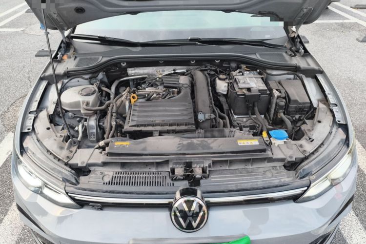 Used Volkswagen Golf 2021 280TSI DSG R-Line Engine Bay