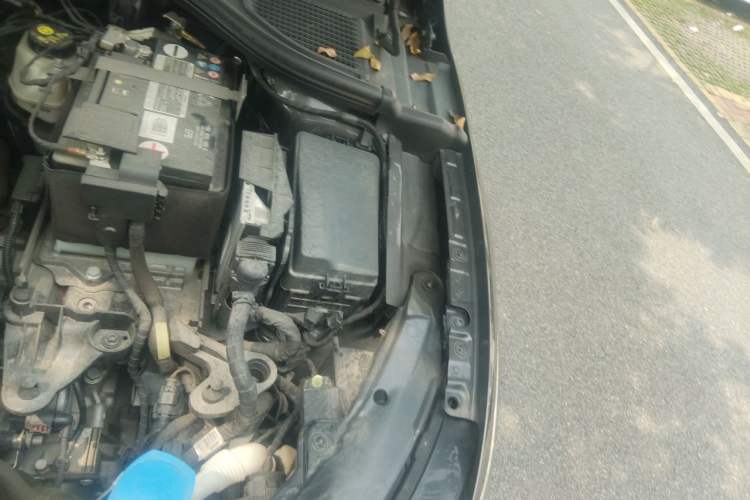 Used Volkswagen Golf 2021 280TSI DSG Pro Engine Bay Left