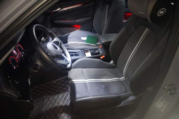 Used Volkswagen Golf 2021 280TSI DSG R-Line Left Front Seat