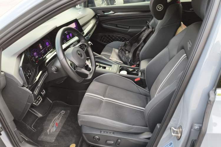 Used Volkswagen Golf 2021 280TSI DSG R-Line Left Front Seat