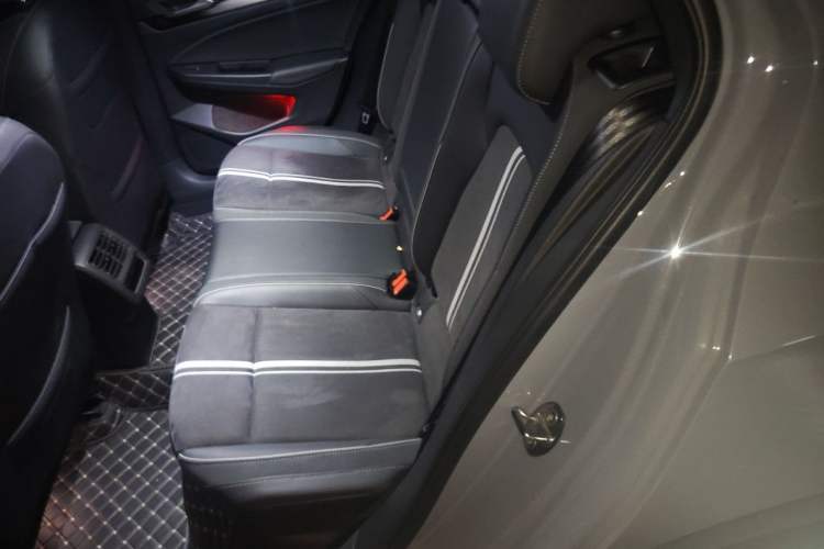 Used Volkswagen Golf 2021 280TSI DSG R-Line Left Rear Seat