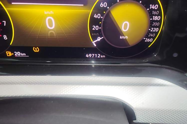Used Volkswagen Golf 2021 280TSI DSG Pro Odometer Close Up