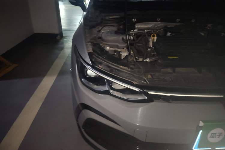 Used Volkswagen Golf 2021 280TSI DSG R-Line Right Front Headlight