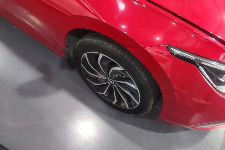 Used Volkswagen Golf 2021 280TSI DSG Pro Right Front Wheel Hub