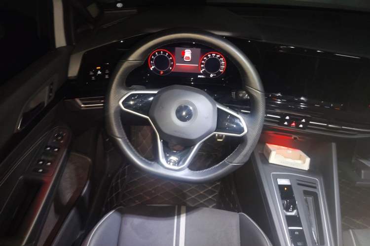 Used Volkswagen Golf 2021 280TSI DSG R-Line Steering Wheel