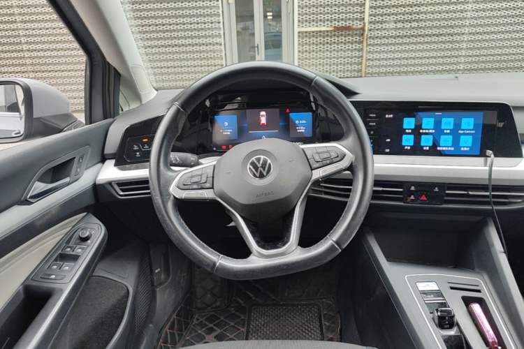 Used Volkswagen Golf 2021 280TSI DSG Pro Steering Wheel