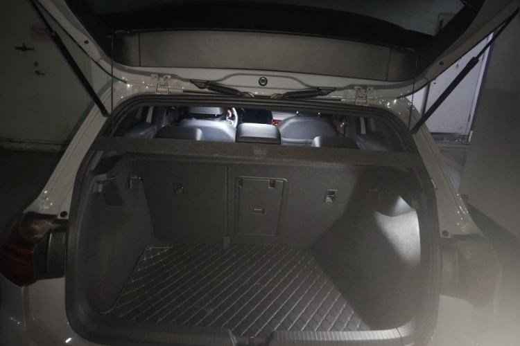 Used Volkswagen Golf 2021 280TSI DSG R-Line Trunk