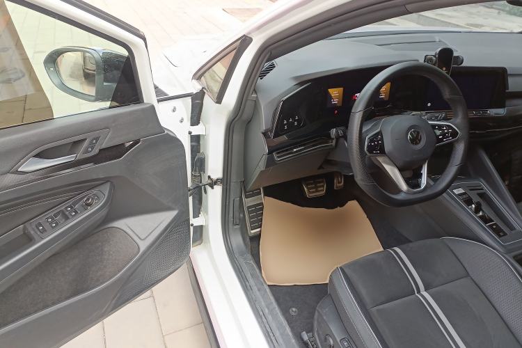 Used Volkswagen Golf 2021 280TSI DSG R-Line Driver Seat