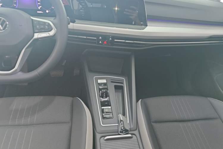 Used Volkswagen Golf 2021 280TSI DSG Pro Audio And AC Panel