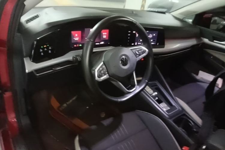 Used Volkswagen Golf 2021 280TSI DSG Pro Center Console