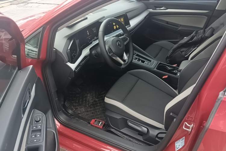 Used Volkswagen Golf 2021 280TSI DSG Pro Driver Seat