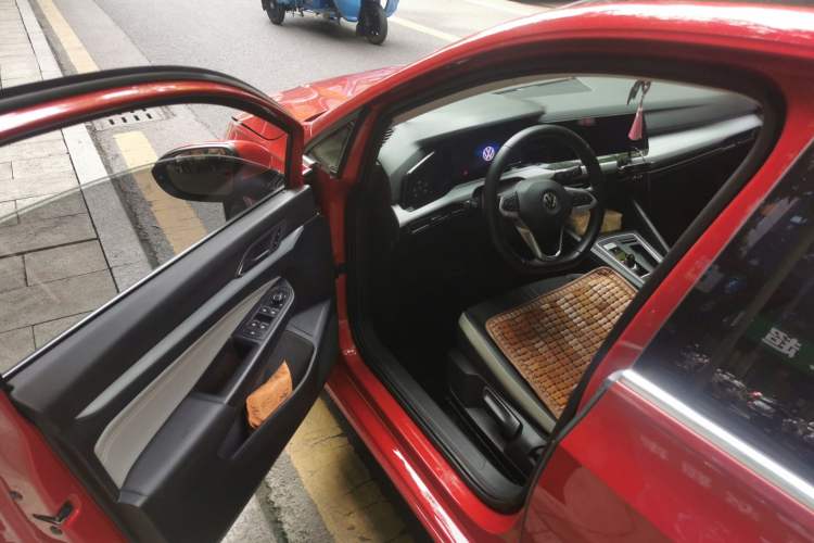 Used Volkswagen Golf 2021 280TSI DSG Pro Driver Seat