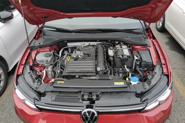 Used Volkswagen Golf 2021 280TSI DSG Pro Engine Bay