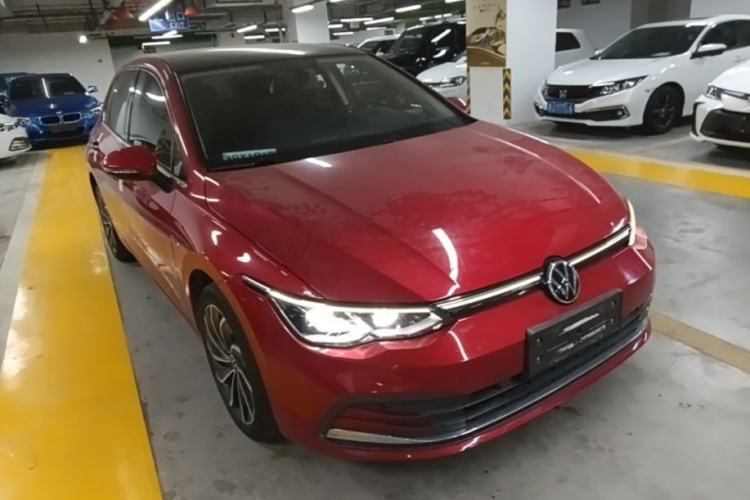 Used Volkswagen Golf 2021 280TSI DSG Pro Front Right 45 Deg