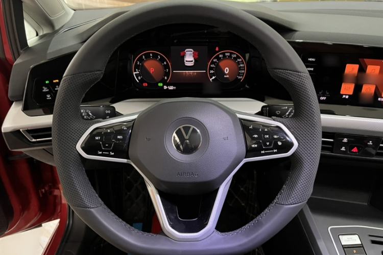 Used Volkswagen Golf 2021 280TSI DSG Pro Interior 2