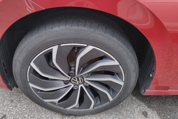 Used Volkswagen Golf 2021 280TSI DSG Pro Left Front Wheel Hub