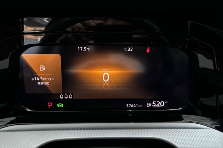 Used Volkswagen Golf 2021 280TSI DSG Pro Odometer Close Up
