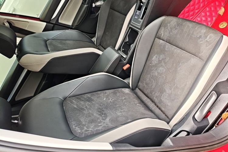 Used Volkswagen Golf 2021 280TSI DSG 30th Anniversary Edition Right Front Seat