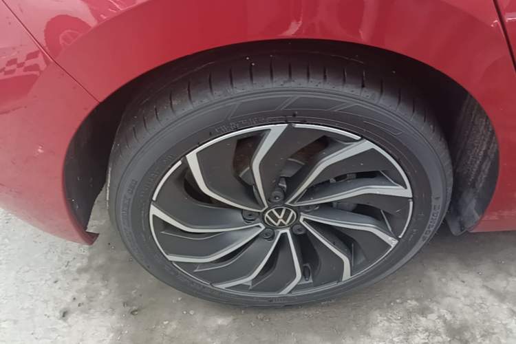Used Volkswagen Golf 2021 280TSI DSG Pro Right Rear Wheel Hub