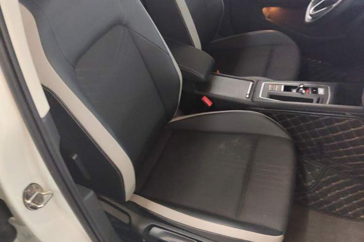 Used Volkswagen Golf 2021 280TSI DSG Pro Right Front Seat