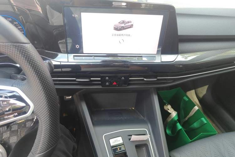Used Volkswagen Golf 2021 280TSI DSG R-Line Audio And AC Panel
