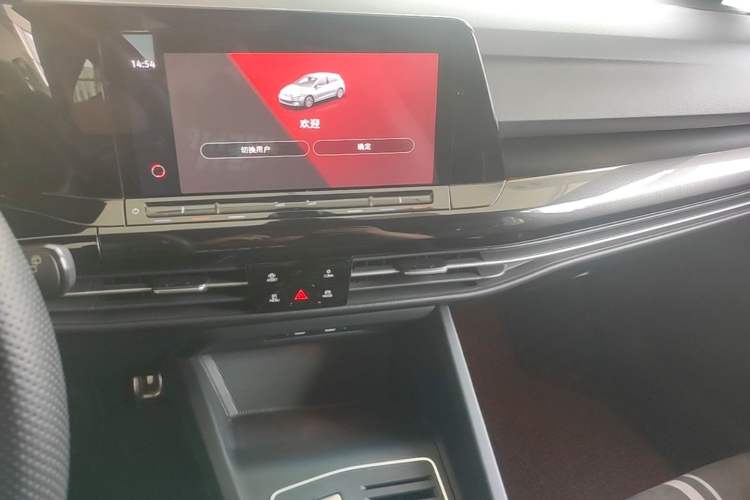 Used Volkswagen Golf 2021 280TSI DSG R-Line Audio And AC Panel