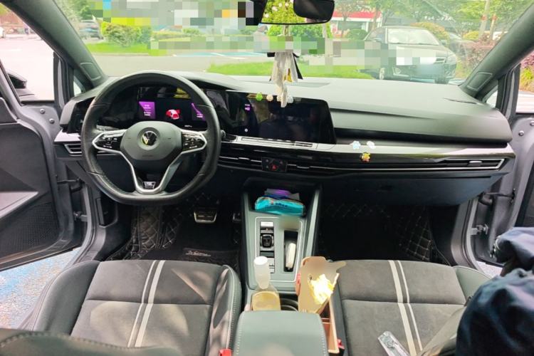 Used Volkswagen Golf 2021 280TSI DSG R-Line Center Console