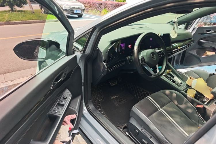 Used Volkswagen Golf 2021 280TSI DSG R-Line Driver Seat