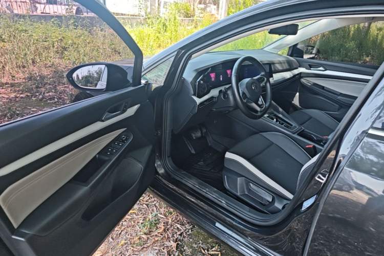Used Volkswagen Golf 2021 280TSI DSG Pro Driver Seat