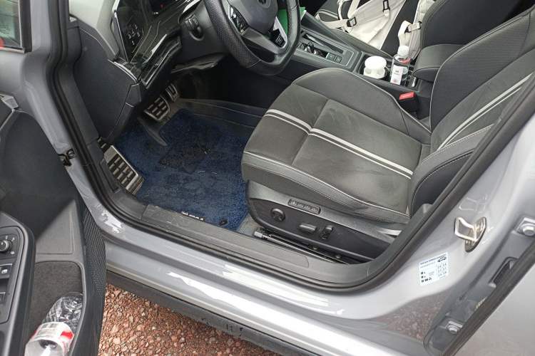 Used Volkswagen Golf 2021 280TSI DSG R-Line Driver Seat