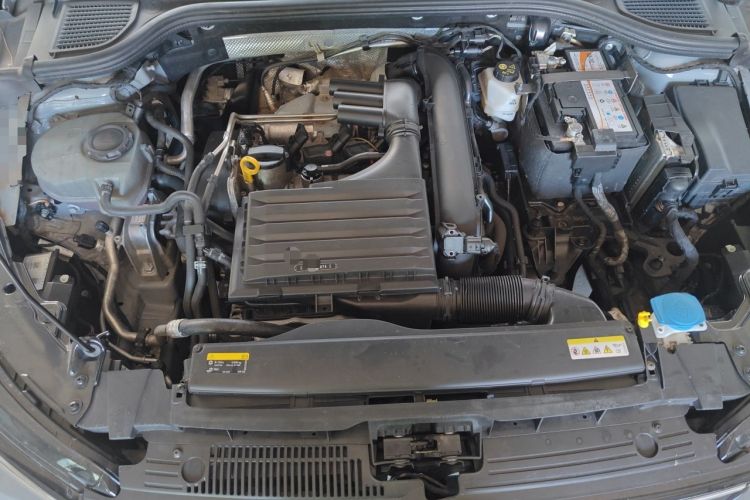 Used Volkswagen Golf 2021 280TSI DSG R-Line Engine Bay