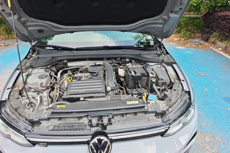 Used Volkswagen Golf 2021 280TSI DSG R-Line Engine Bay Left