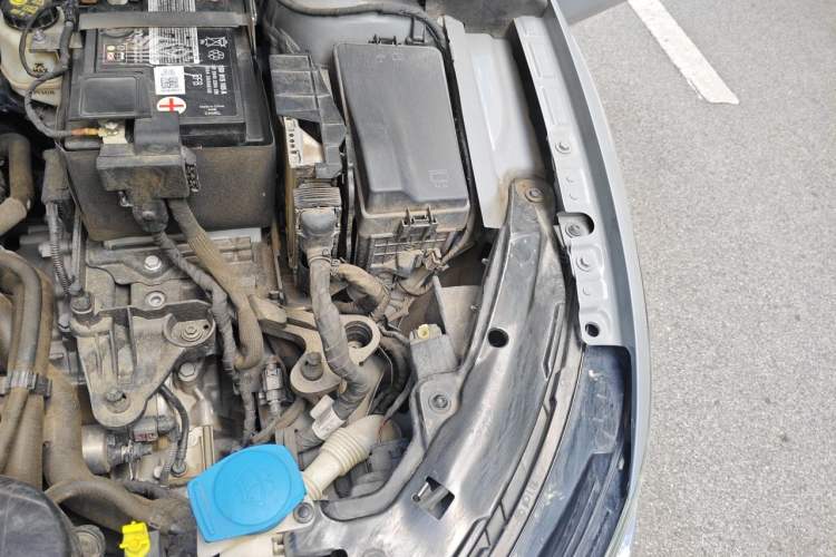Used Volkswagen Golf 2021 280TSI DSG Pro Engine Bay Left