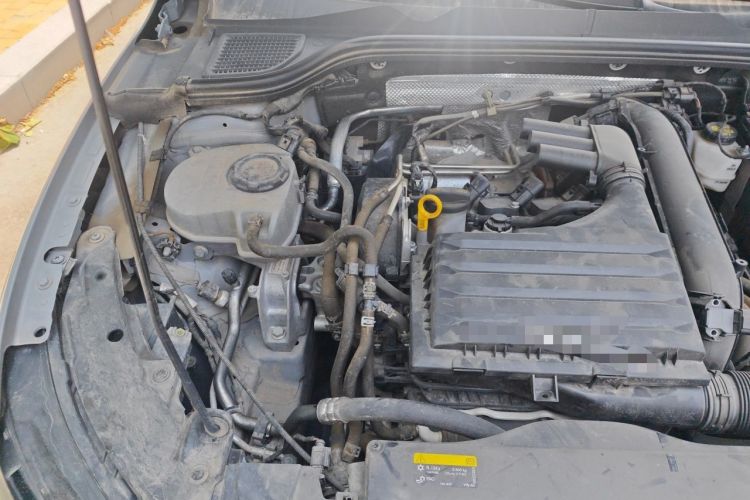 Used Volkswagen Golf 2021 280TSI DSG R-Line Engine Bay Right