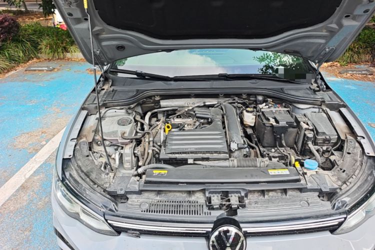 Used Volkswagen Golf 2021 280TSI DSG R-Line Engine Bay Right
