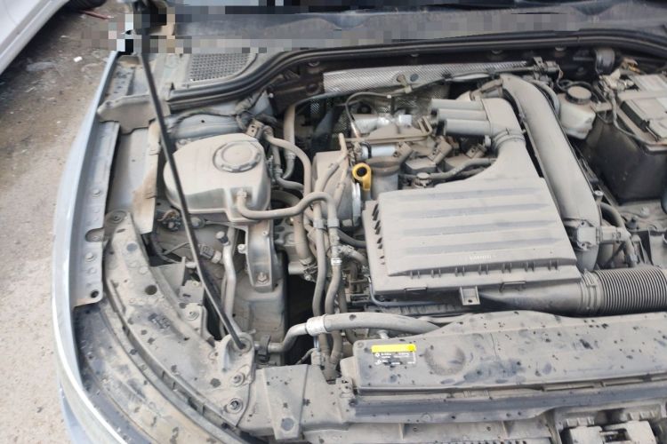 Used Volkswagen Golf 2021 280TSI DSG R-Line Engine Bay Right