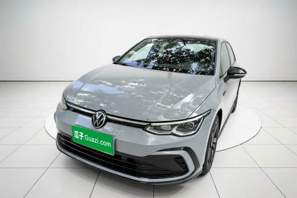 Volkswagen Golf 2021