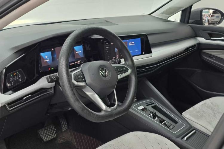 Used Volkswagen Golf 2021 280TSI DSG Pro Interior 1